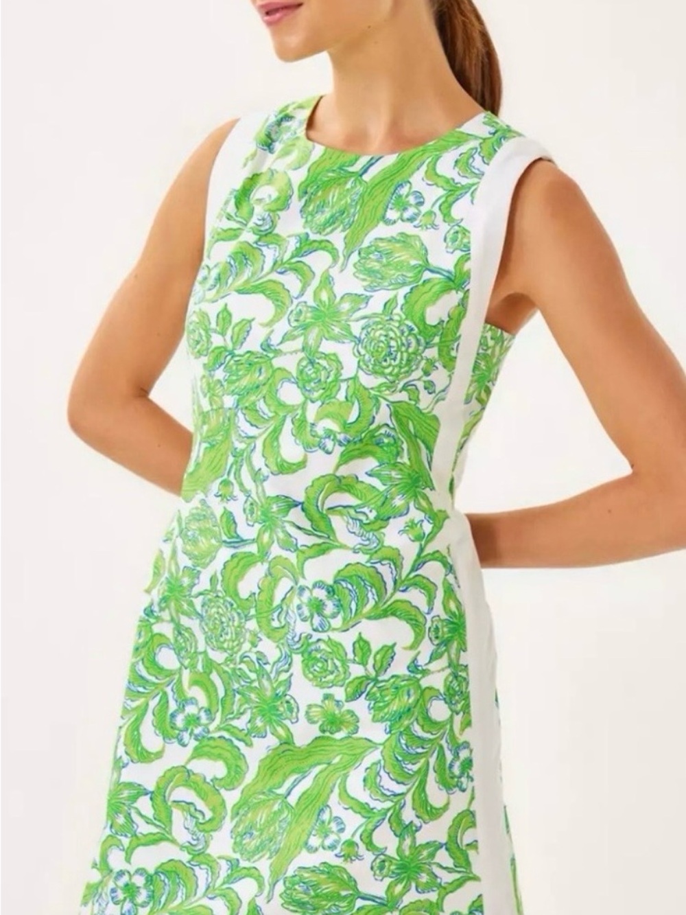 NWT Lilly Pulitzer White Shift Dress with Bright Green Floral Pattern Size 4